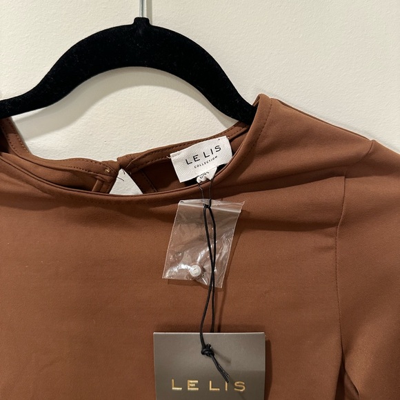 Le Lis Longsleeve Bodysuit NWT - Picture 4 of 5